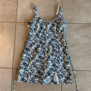 Mini dress